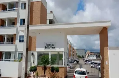 Apartamento com 2 dormitórios em condomínio, quadra de futebol e piscina