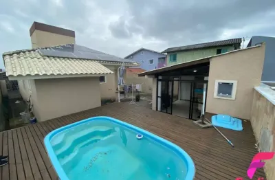 Casa com 3 quartos à venda na Rua Ipê Rosa, 811, Carianos, Florianópolis