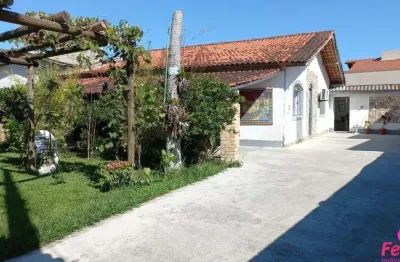 Casa com 3 quartos à venda na Rua Marina Silva de Melo, 442, Carianos, Florianópolis
