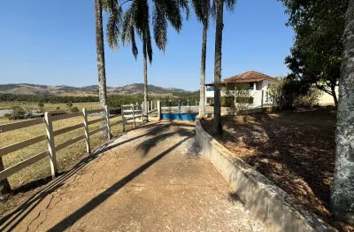 Chácara / sítio com 4 quartos à venda na Praça dos Andradas, Zona Rural, Jacutinga