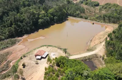 Fazenda à venda na Praça dos Andradas, Zona Rural, Jacutinga