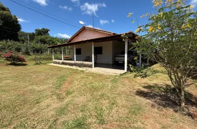 Chácara / sítio com 2 quartos à venda na Praça dos Andradas, Zona Rural, Jacutinga