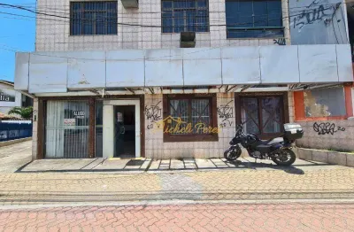 Loja composta por 240m² com excelente localização em frente a rodovia, próximo ao centro de rio das ostras/rj.