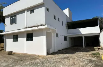 Ponto comercial, de 10.000m2 com escritórios, refeitório, banheiros, na rodovia rio das ostras/ macaé. rj.
