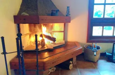 Casa com terreno amplo, gourmet e piscina na granja viana