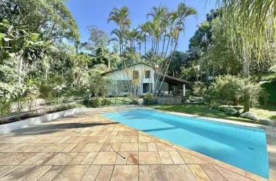 Casa em condomínio fechado com 3 quartos à venda na estrada do capuava, granja viana, cotia, 473 m2 por r$ 1.950.000