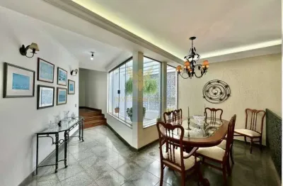 Casa com 4 quartos à venda na rua monet, 84, granja viana, cotia, 432 m2 por r$ 1.100.000