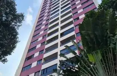 Apartamento com aproximadamente 160m2, 3 quartos sendo 2 suítes, com área de lazer!