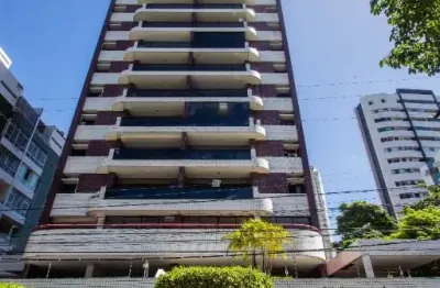 Apartamento com 132m2, 3 quartos sendo 1 suíte, apartamento recém reformado!