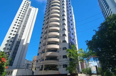 Apartamento com aproximadamente 100m2, varanda, 3 quartos sendo 2 suítes, portaria 24h!