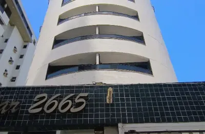 Apartamento com aproximadamente 90m2, 3 quartos sendo 2 suítes, 2 vagas!