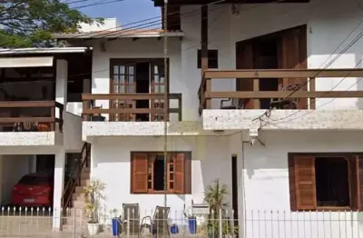 Conjunto de casas á venda, nações, balneário camboriú