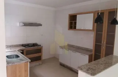 Sobrado com 3 dormitórios para alugar, 125 m² por r$ 4.500/mês - nova esperança - balneário cambori