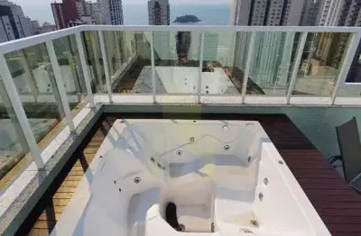 Cobertura com vista mar á venda em balneário camboriú