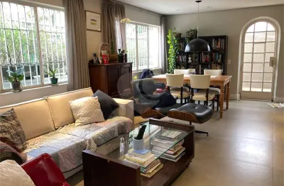 Casa com 3 quartos à venda na Rua Emboabas, 129, Brooklin, São Paulo