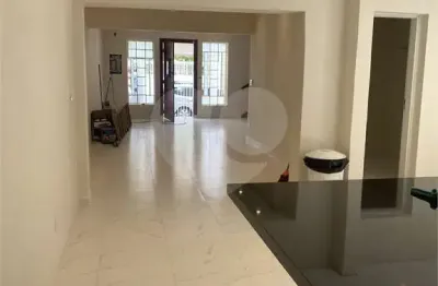 Casa com 3 quartos à venda na Artur Frazão, Jardim Paulista, São Paulo