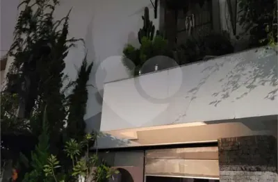 Casa com 3 quartos à venda na Rua Professor João Marinho, Vila Mariana, São Paulo