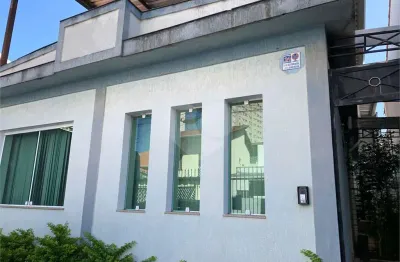 Casa com 3 quartos à venda na Rua Barra do Chapéu, Vila Romana, São Paulo