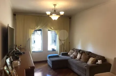 Casa com 3 quartos à venda na Rua Evangelina, Vila Carrão, São Paulo