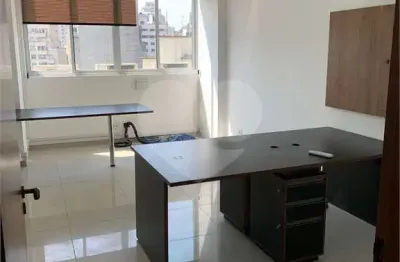 Apartamento à venda na Rua Maria Paula, Bela Vista, São Paulo