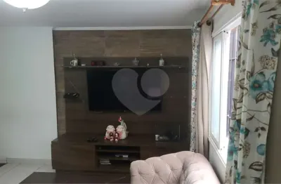 Casa com 2 quartos à venda na Rua Luiz Nalin, Vila Carrão, São Paulo