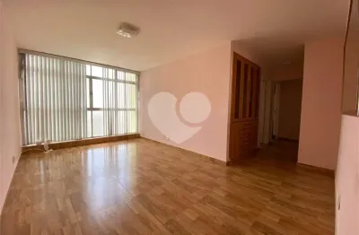 Apartamento com 3 quartos à venda na Rua Voluntários da Pátria, Santana, São Paulo