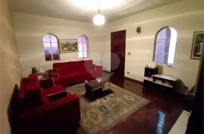 Casa com 2 quartos à venda na Rua Maria José da Silva, Vila Carrão, São Paulo