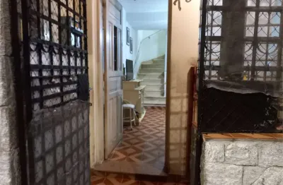 Casa com 2 quartos à venda na Rua Tonelero, Lapa, São Paulo