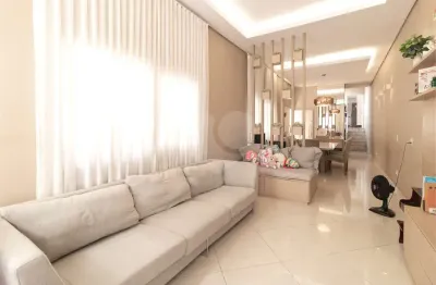 Casa com 6 quartos à venda na Rua Vespasiano, Vila Romana, São Paulo