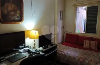 Casa com 4 quartos à venda na Botupuca, Cambuci, São Paulo