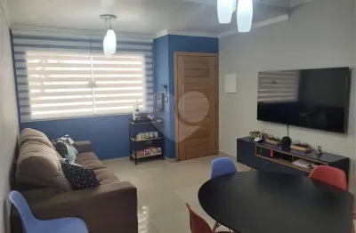 Casa com 3 quartos à venda na Rua João Cordeiro, Vila Carrão, São Paulo