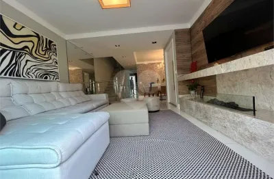 Casa em condomínio fechado com 4 quartos à venda no Tremembé, São Paulo 