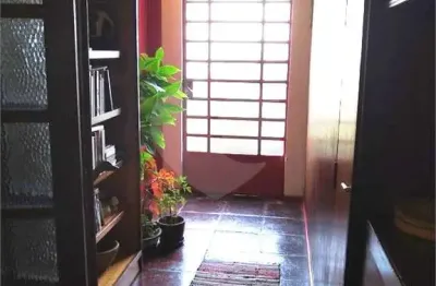 Casa com 3 quartos à venda na Rua Joazeiro, Sumaré, São Paulo