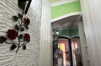 Casa com 2 quartos à venda na Rua Jurubim, 309, Vila Boaçava, São Paulo