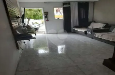 Casa com 2 quartos à venda na Avenida Guilherme Giorgi, Vila Carrão, São Paulo