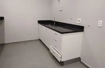 Sala comercial à venda na Rua Fradique Coutinho, Pinheiros, São Paulo