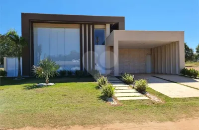 Casa em condomínio fechado com 4 quartos à venda na Rod. Pres. Castello Branco, Centro, Águas de Santa Bárbara