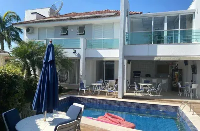 Casa com 4 quartos à venda na Rodovia Pedro Eroles, Do Taboão, Mogi das Cruzes