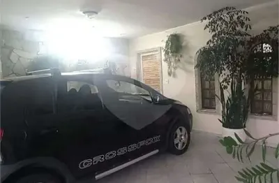 Casa com 4 quartos à venda em parque residencial itapeti - sp