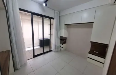 Kitnet / Stúdio à venda na Rua Doutor Penaforte Mendes, Bela Vista, São Paulo