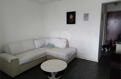 Apartamento com 3 quartos à venda na Rua Faustolo, Lapa, São Paulo