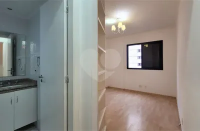 Apartamento com 2 quartos à venda na Rua João Pereira, Lapa, São Paulo