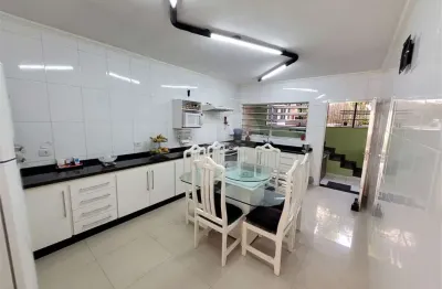 Casa com 2 quartos à venda na Rua Jurubim, 511, Vila Boaçava, São Paulo
