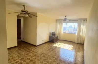 Apartamento com 2 quartos à venda na Rua Dom João V, Lapa, São Paulo