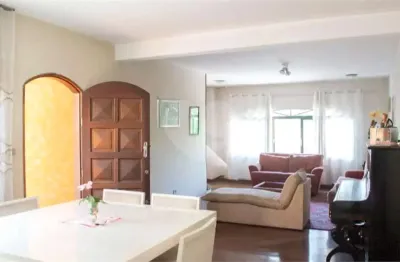 Casa em condomínio fechado com 3 quartos à venda na Rua Augusto Tolle, Santana, São Paulo