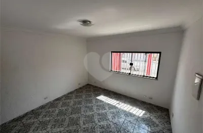 Casa com 3 quartos à venda na Rua Rogério Giorgi, Vila Carrão, São Paulo