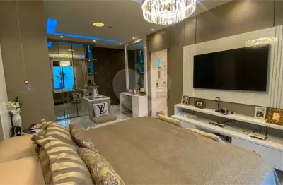 Casa com 3 quartos à venda na Rua Engenheiro Jaime Rocha Pereira, 348, City América, São Paulo