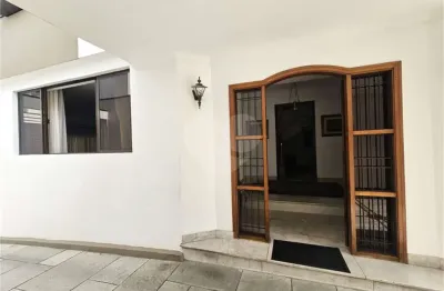 Casa com 4 quartos à venda na Rua Guapiaçu, Vila Clementino, São Paulo