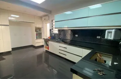 Casa térrea com 4 quartos à venda ou para locação em city américa - sp