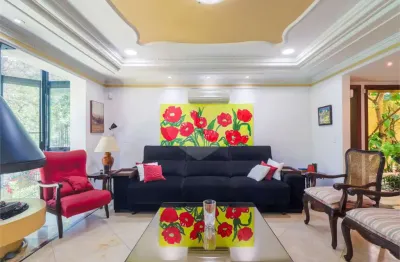 Casa à venda na Praça General Oliveira Álvares, Jardim das Bandeiras, São Paulo